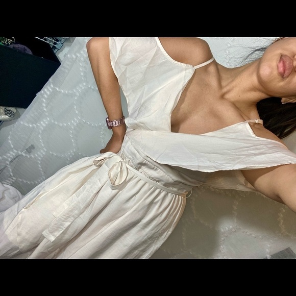 Dra Los Angeles off the shoulder cream dress - Picture 3 of 16